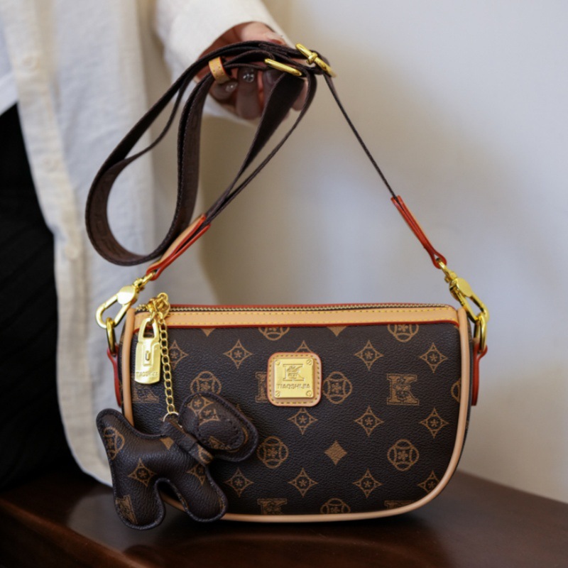 Luxury Bags Michael Kors - Fashion Printed Dumpling Bag Women's Luxury