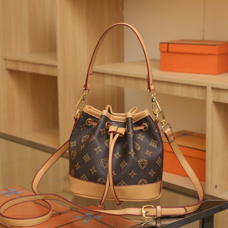 Luxury Bags Michael Kors - Casual Commuter Elegant Leather Diaper Bag