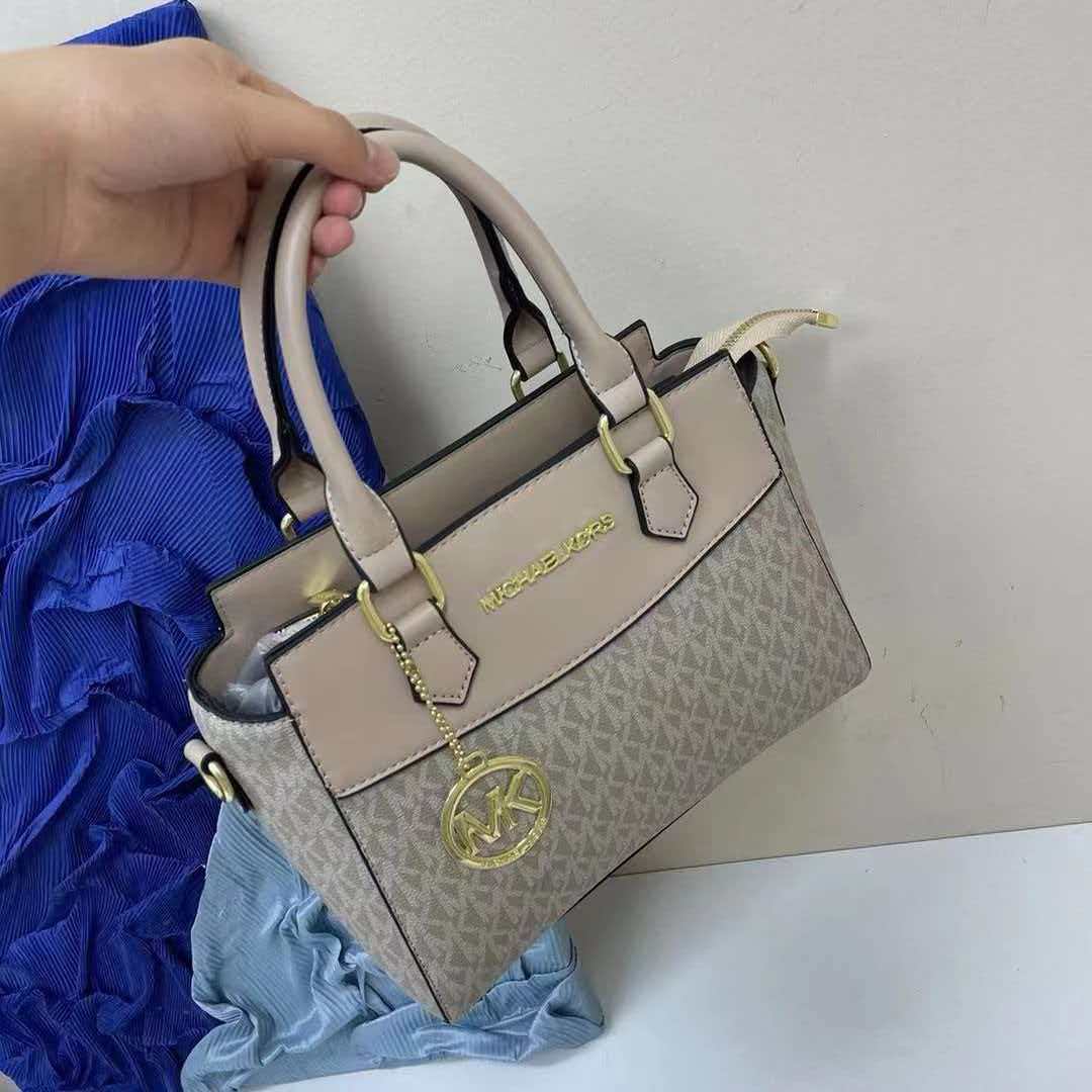Michael Kors Women's Luxury Li - Luxury Bags Michael Kors avaliação e preço