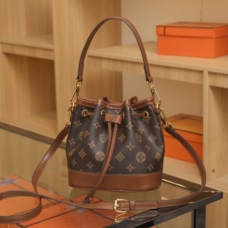 Casual Commuter Elegant Leathe - Luxury Bags Michael Kors avaliação e preço