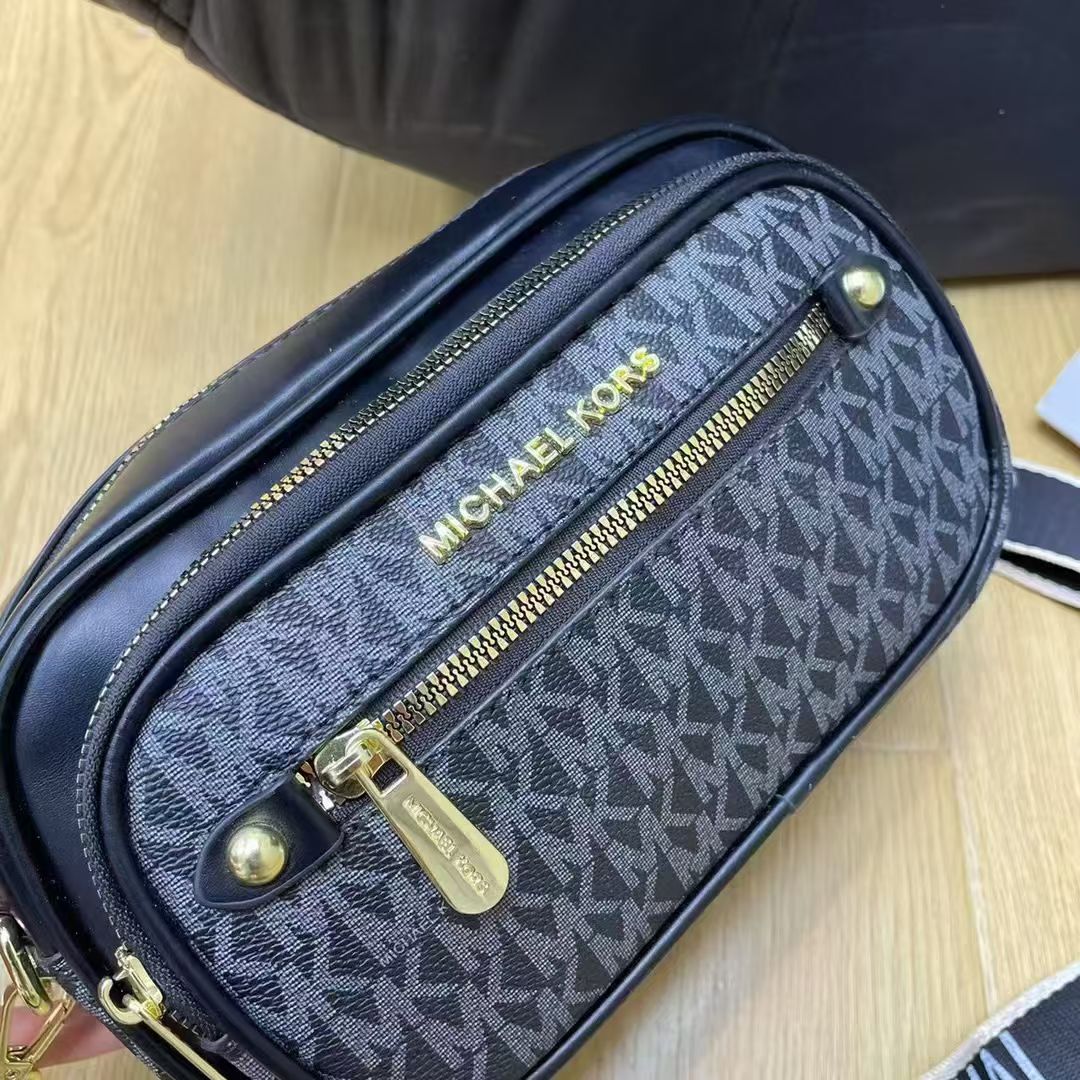 Michael Kors women's shoulder  - Luxury Bags Michael Kors avaliação e preço