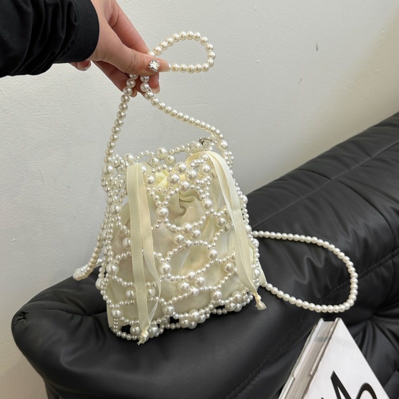 White Beading Bucket Shoulder  - Luxury Bags On Sales avaliação e preço