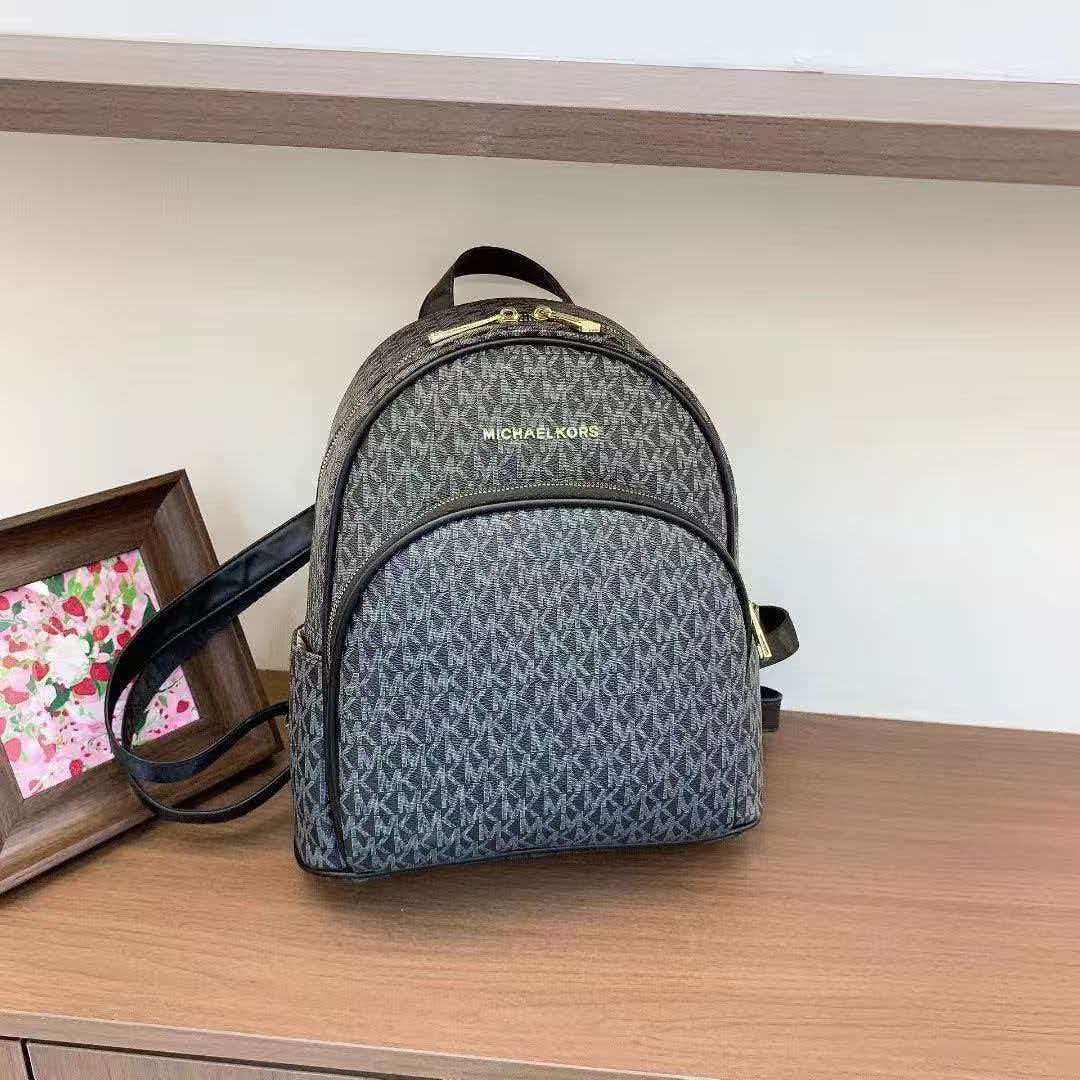 Michael Kors Erin Classic Vers - Luxury Bags Michael Kors avaliação e preço