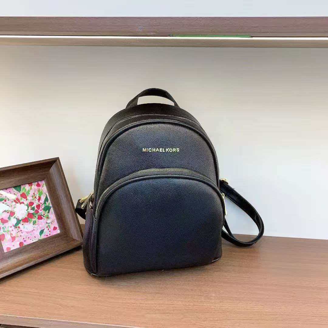 Michael Kors Erin Classic Vers - Luxury Bags Michael Kors avaliação e preço