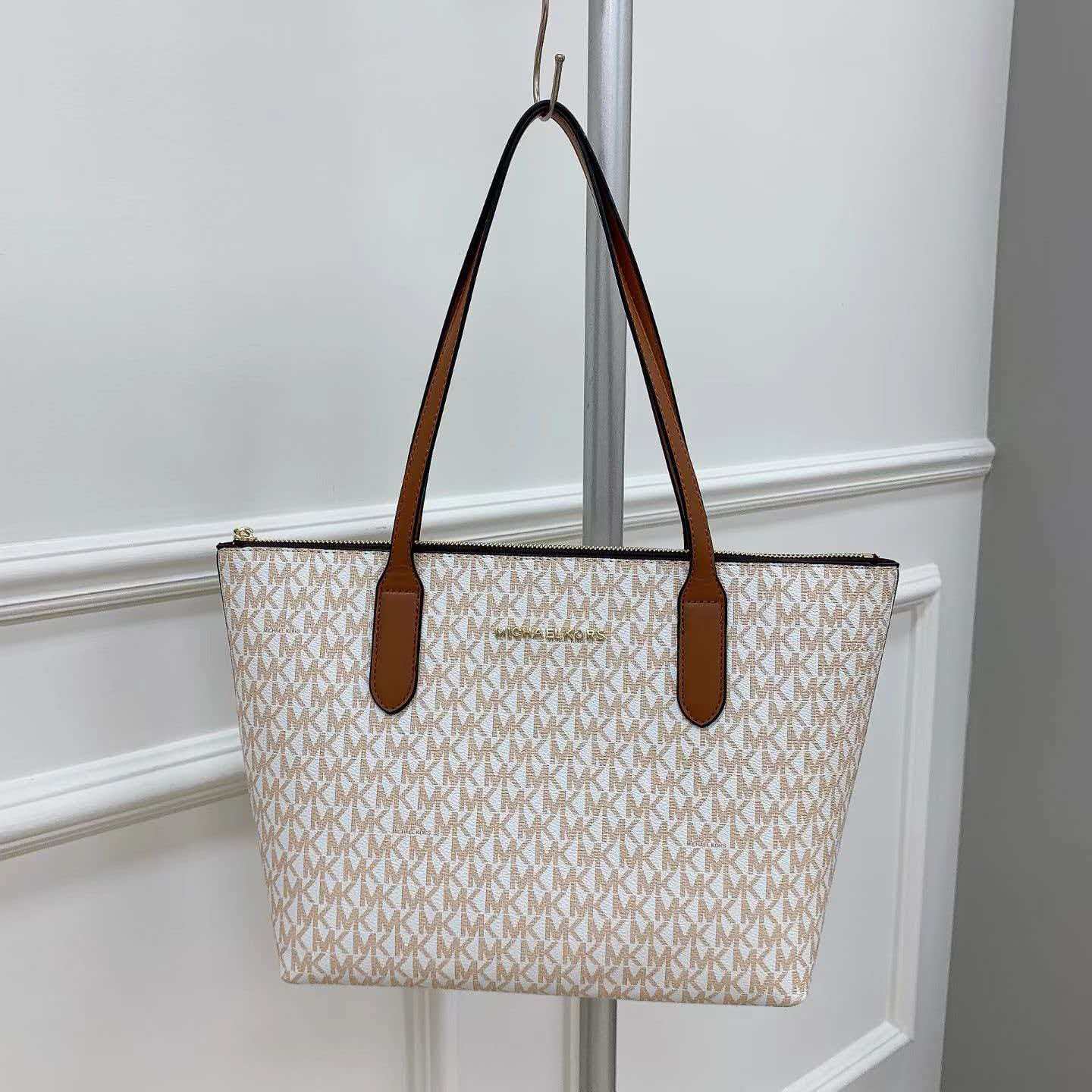 Michael Kors Vincent Printed W - Luxury Bags Michael Kors avaliação e preço