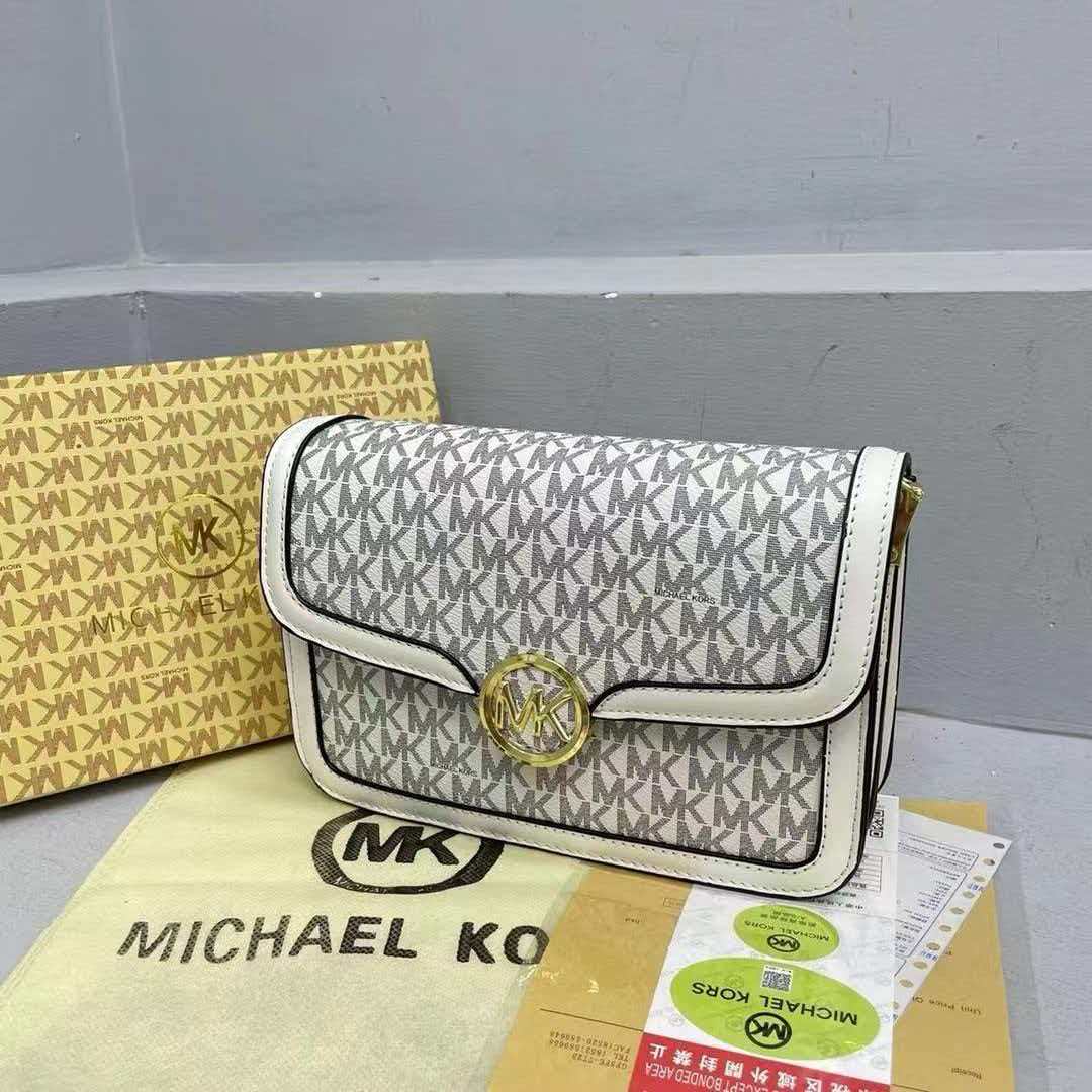 Michael Kors Jet Set Travel Pr - Luxury Bags Michael Kors avaliação e preço